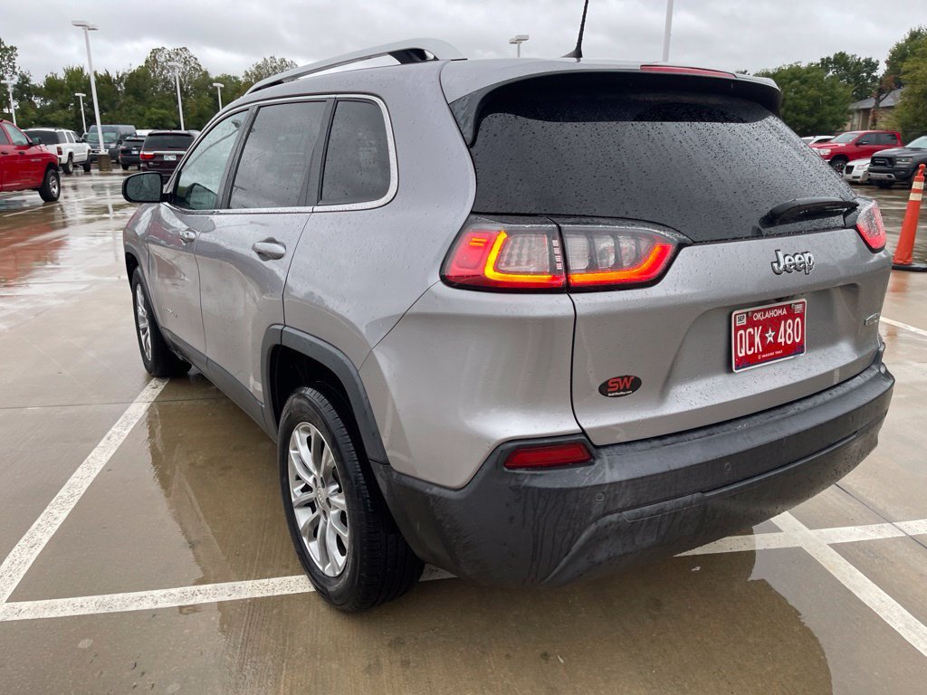 Used 2021 Jeep Cherokee Latitude Plus FWD image 5
