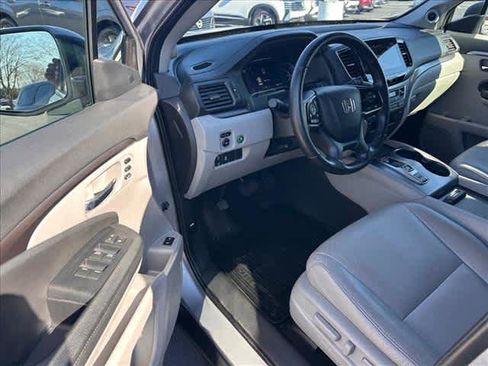 Used 2021 Honda Pilot Special Edition image 8