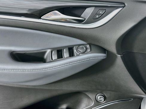 Used 2023 Buick Enclave Essence FWD image 15