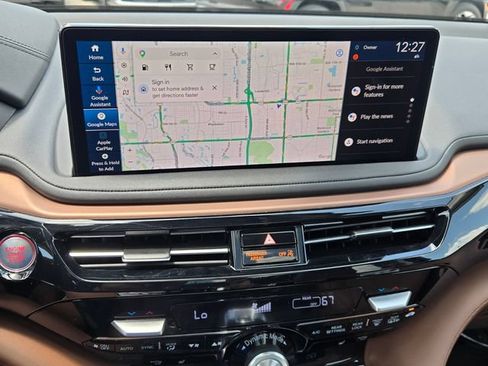 Certified 2025 Acura MDX FWD w/ Technology Package image 18