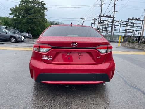 Used 2021 Toyota Corolla LE FWD image 4