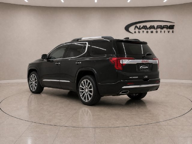 Used 2022 GMC Acadia Denali w/ Denali Ultimate Package FWD image 5