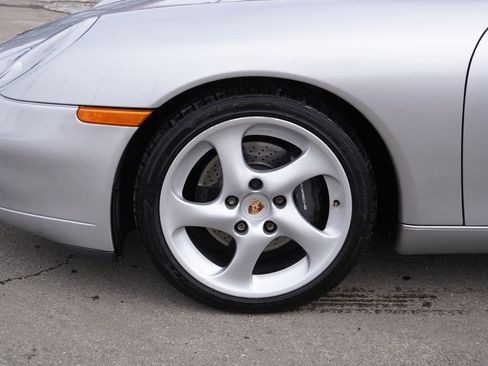 Used 2001 Porsche 911 Carrera image 10