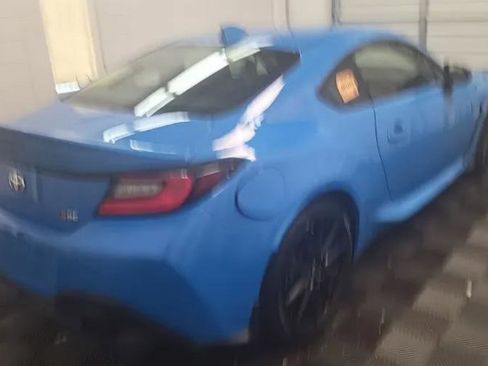 Used 2023 Toyota GR86 Premium RWD image 4
