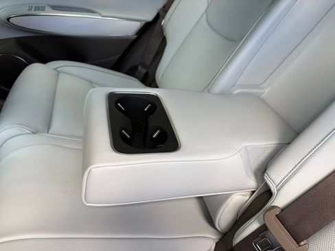 New 2026 Genesis GV70 2.5T Advanced AWD/4WD image 32