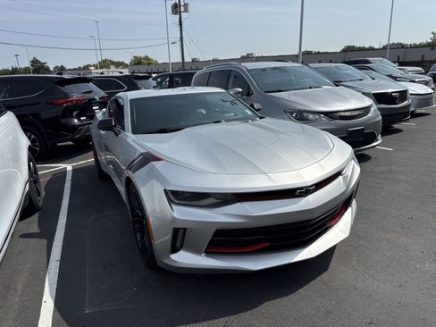 Used 2017 Chevrolet Camaro LT w/ RS Package RWD image 4