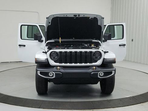 New 2026 Jeep Gladiator Mojave AWD/4WD image 10