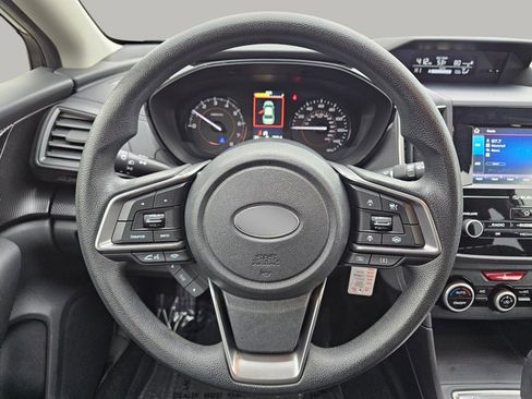 Used 2023 Subaru Crosstrek 2.0i image 5