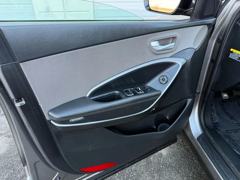 Used 2018 Hyundai Santa Fe Sport w/ 2.4L Value Package 02 image 13