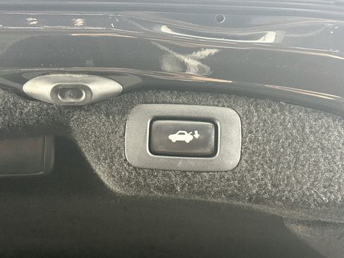 Used 2011 Lexus LS 460 L w/ Luxury Pkg AWD/4WD image 30
