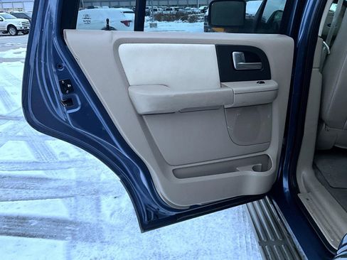 Used 2004 Ford Expedition Eddie Bauer image 23