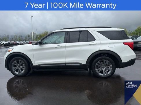 Used 2023 Ford Explorer XLT w/ Equipment Group 202A AWD/4WD image 17