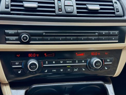 Used 2016 BMW 535i Sedan image 12