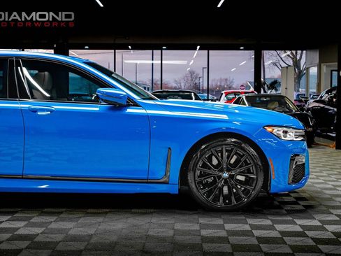 Used 2021 BMW 750i xDrive w/ Executive Package image 37