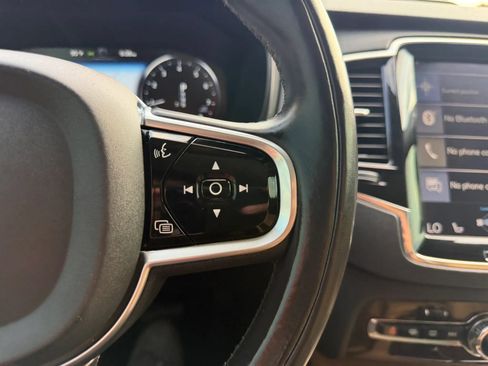 Used 2016 Volvo XC90 T6 Momentum w/ Momentum Plus Package AWD/4WD image 29