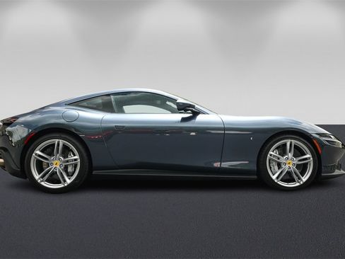 Certified 2024 Ferrari Roma image 2
