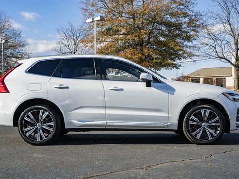 Used 2023 Volvo XC60 B5 Plus w/ Climate Package image 4