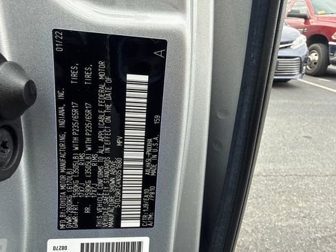 Used 2022 Toyota Sienna XLE w/ XLE Plus Package AWD/4WD image 9