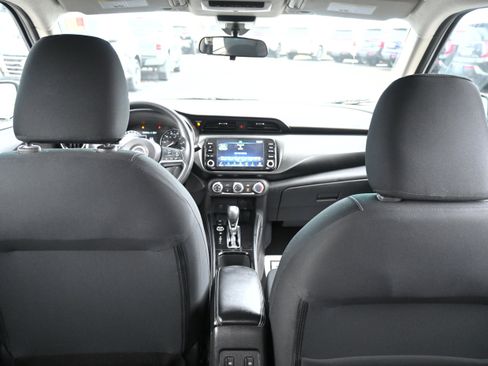 Certified 2023 Nissan Kicks SV image 13