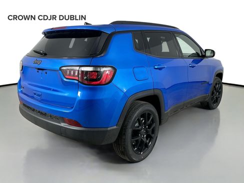 Used 2026 Jeep Compass Latitude AWD/4WD image 5