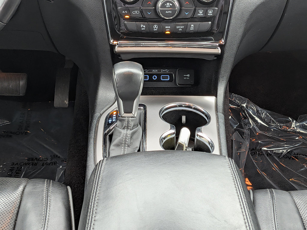 Used 2019 Jeep Grand Cherokee Overland AWD/4WD image 18