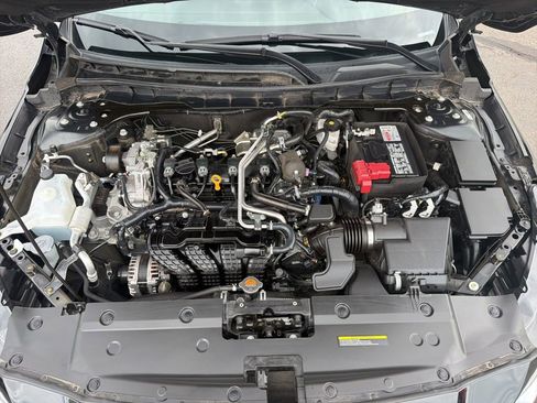 Used 2025 Nissan Altima 2.5 SV FWD image 31