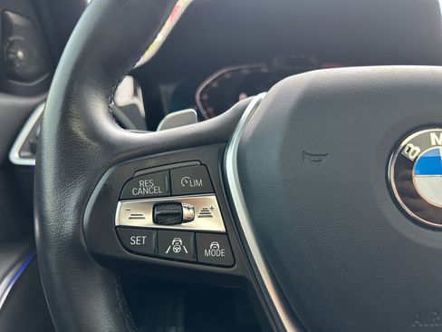 Used 2021 BMW 330i xDrive Sedan w/ Premium Package image 17