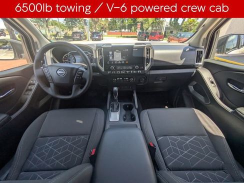 Certified 2025 Nissan Frontier SV w/ SV Convenience Package RWD image 15