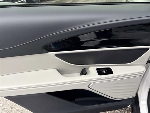 New 2026 Lincoln Nautilus Premier w/ Jet Appearance Package image 19