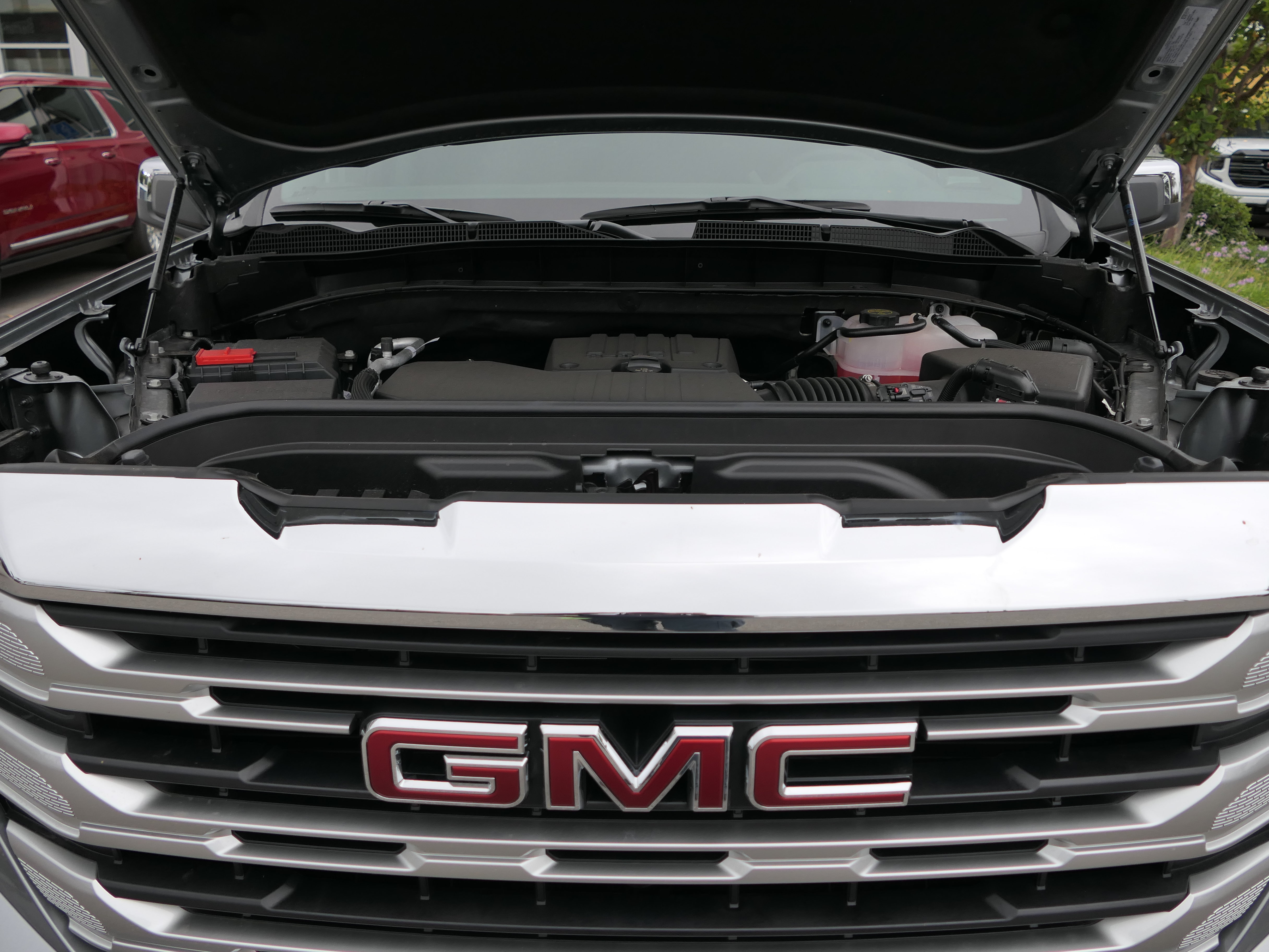 New 2026 GMC Sierra 1500 SLE w/ Preferred Package AWD/4WD image 24