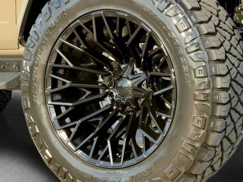 Used 2025 Ford Bronco Raptor w/ Interior Carbon Fiber Pack AWD/4WD image 13