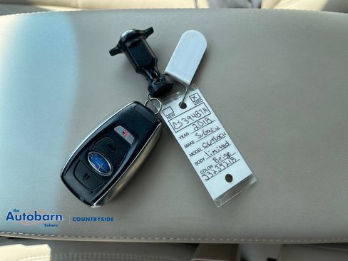 Used 2018 Subaru Outback 2.5i Limited AWD/4WD image 22