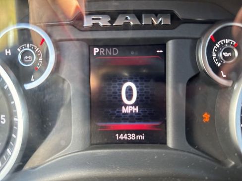 Used 2025 RAM 2500 Big Horn AWD/4WD image 14
