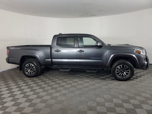 Used 2021 Toyota Tacoma TRD Sport w/ Technology Package image 3