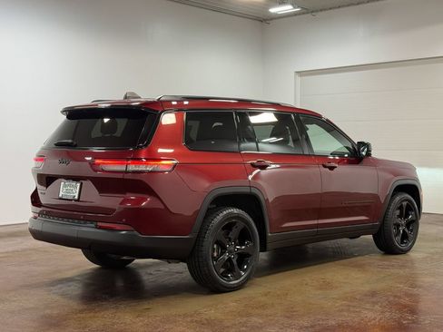 Used 2023 Jeep Grand Cherokee L Laredo AWD/4WD image 4