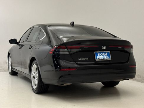 Used 2025 Honda Accord LX image 7