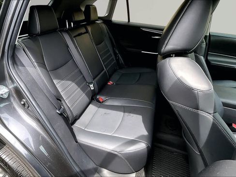 Used 2023 Toyota RAV4 XLE Premium FWD image 20