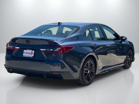 Used 2026 Toyota Camry SE w/ Convenience Package FWD image 5