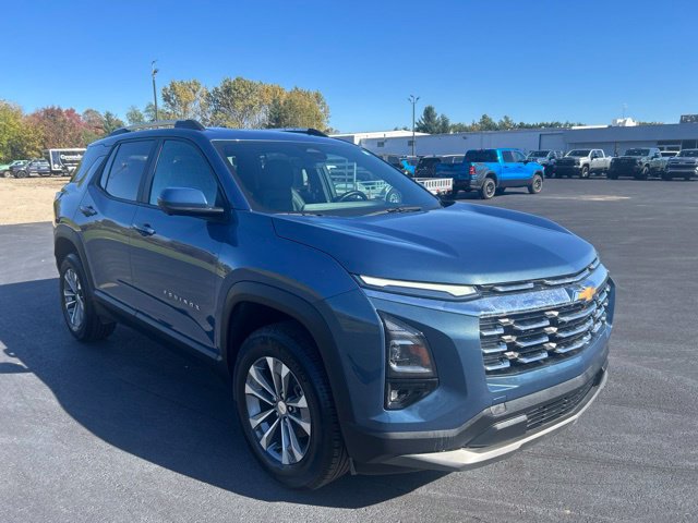 Used 2025 Chevrolet Equinox LT w/ Convenience Package II AWD/4WD image 8