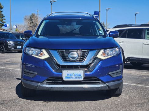 Used 2020 Nissan Rogue SV w/ Premium Package image 2