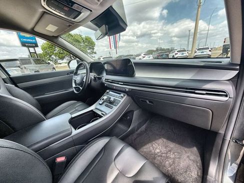 Used 2025 Hyundai Palisade SEL image 28