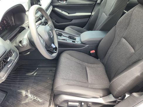 Used 2025 Honda Accord SE image 16
