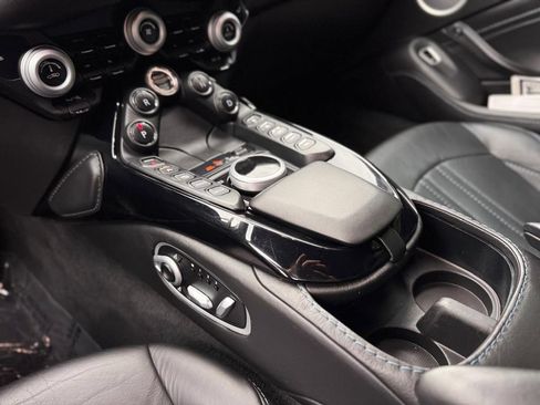 Used 2020 Aston Martin V8 Vantage Coupe RWD image 20