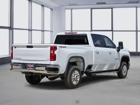 Used 2025 Chevrolet Silverado 2500 LT w/ Convenience Package AWD/4WD image 7