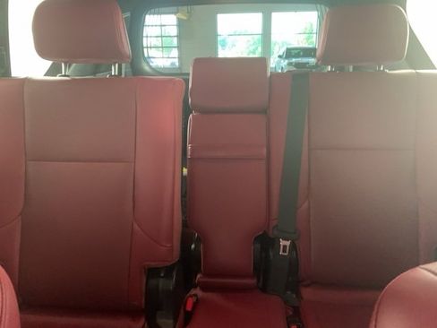 Used 2022 Lexus GX 460 Premium image 24