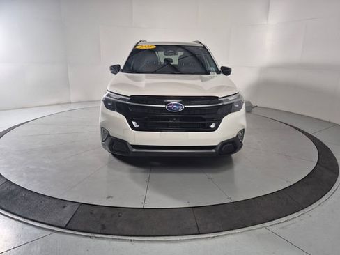 Used 2025 Subaru Forester Touring w/ Popular Package - Touring image 7