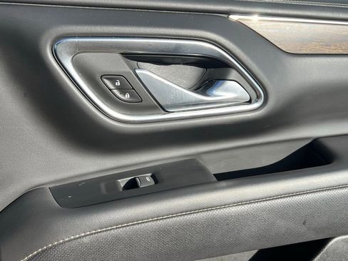 Certified 2023 Chevrolet Suburban Premier image 20