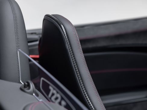 Used 2009 Mercedes-Benz SLR image 37