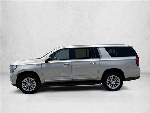 Used 2022 GMC Yukon XL SLT w/ Max Trailering Package RWD image 7