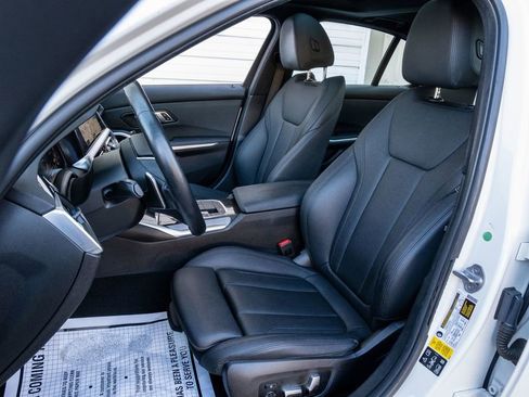 Used 2020 BMW 330i xDrive Sedan w/ Convenience Package image 17